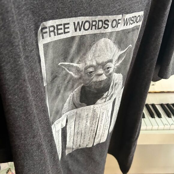 Star Wars Gray Yoda Wisdom Tee XL - Picture 10 of 15